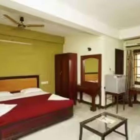 Hotel Soorya Heritage Inn Pondicherry Bagian luar foto