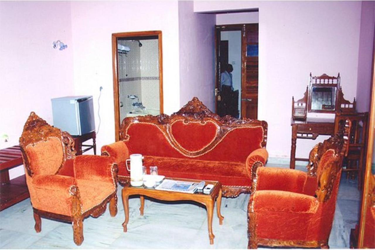 Hotel Soorya Heritage Inn Pondicherry Bagian luar foto