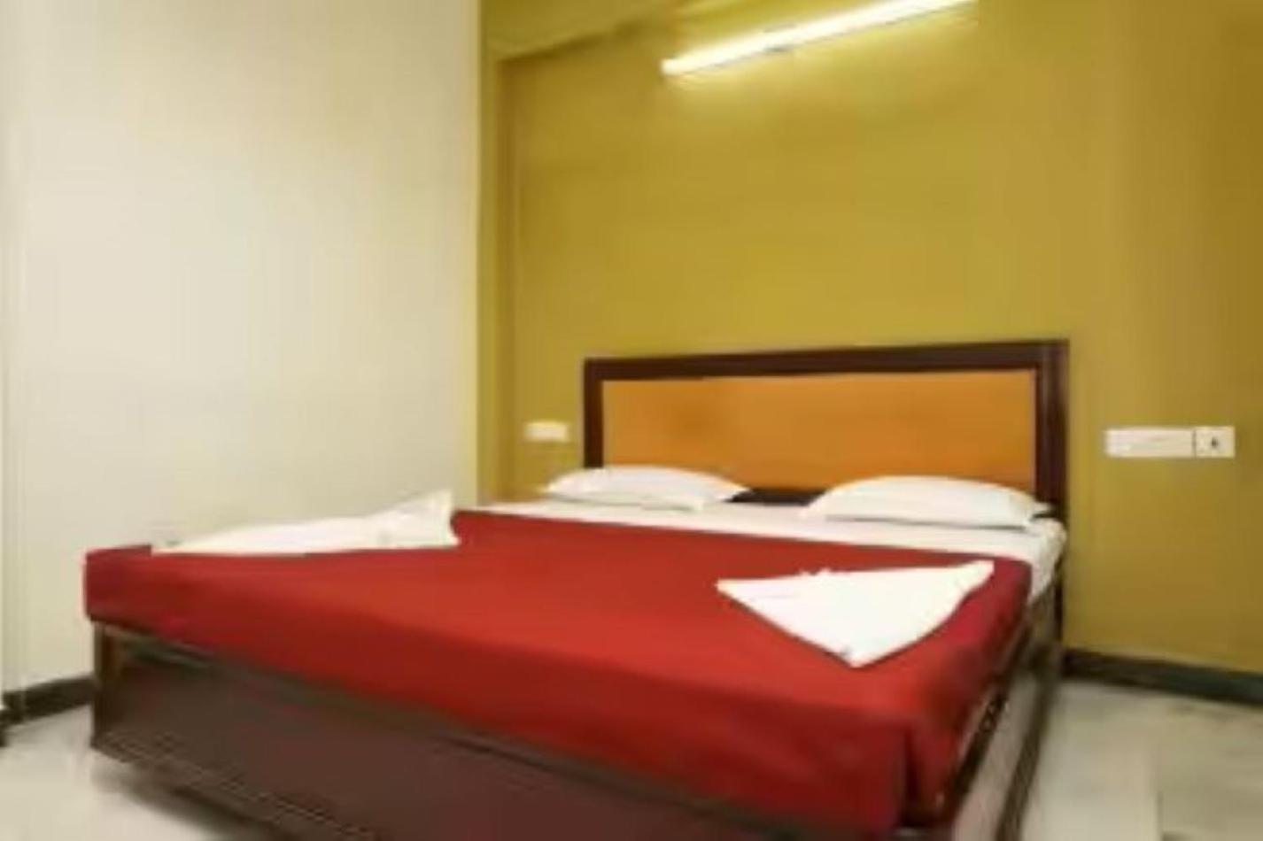 Hotel Soorya Heritage Inn Pondicherry Bagian luar foto